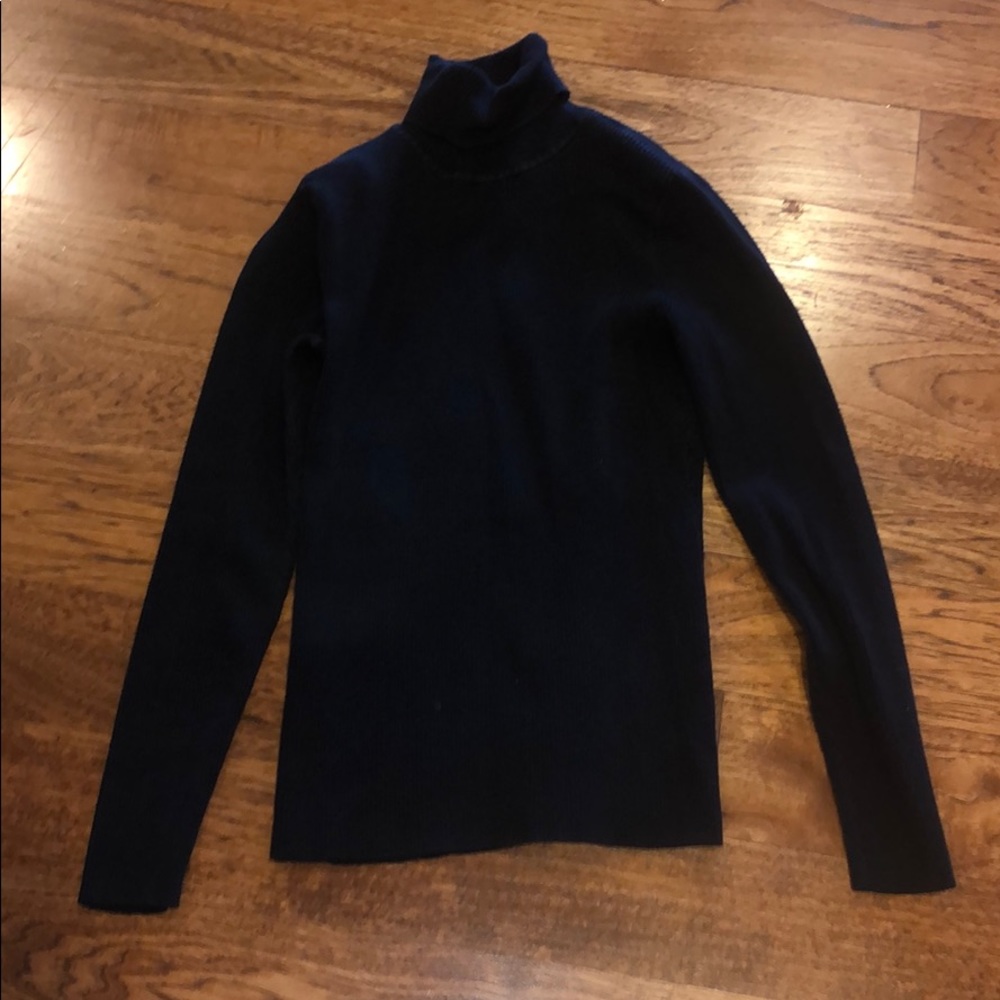 Turtle neck top!!